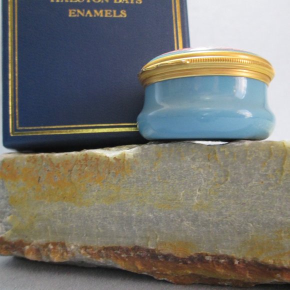 Halcyon Days Enamel Box CAPUCHIN Monkey - Picture 3 of 8